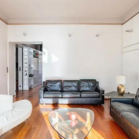 Chic Parisian Flat Apartament