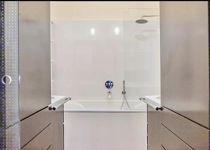 Chic Parisian Flat Apartman